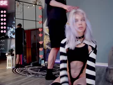 girl cam all day careful_i_bite image #3465979