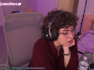 girl cam all day evelynpiers image #2483155