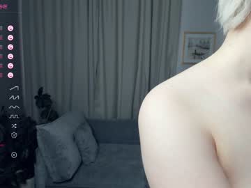 girl cam all day silvergloss image #5865882
