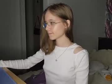 girl cam all day lowress image #8992907