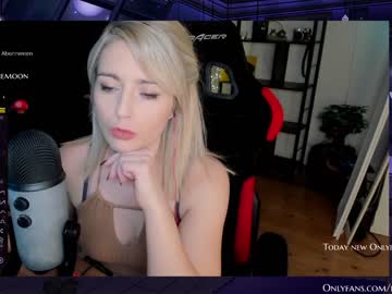 girl cam all day kimilee22 image #3154599