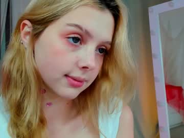 girl cam all day little_anitta image #8757219
