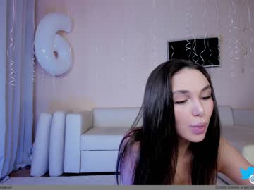 girl cam all day hollyextra image #3674124