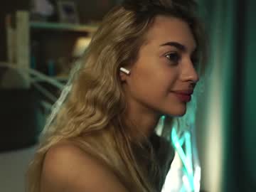 girl cam all day cuteelsa_ image #5354747