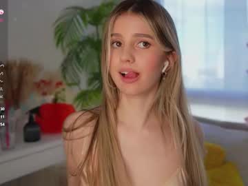girl cam all day fluffy_angel image #9060524