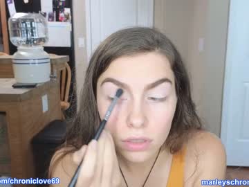 girl cam all day chroniclove image #4700175