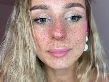 girl cam all day artease image #5988965
