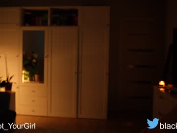 girl cam all day _blackbee_ image #4593472