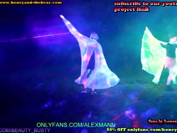 couple cam all day honeyand_thebear image #1950894