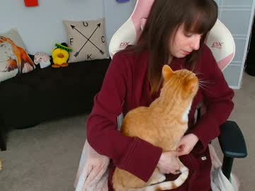 girl cam all day foxy_gamer image #9413294