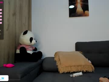 girl cam all day abigail_w image #4355409