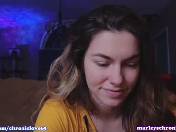 girl cam all day chroniclove image #6422690