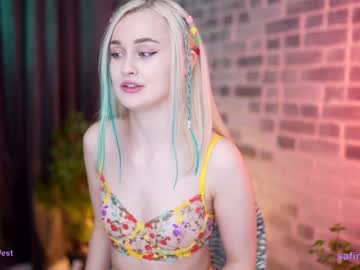 girl cam all day safinna image #2639767