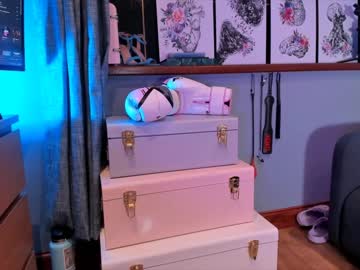 girl cam all day littlee33 image #2423198