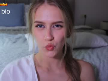 girl cam all day ella_twinkle image #7164051
