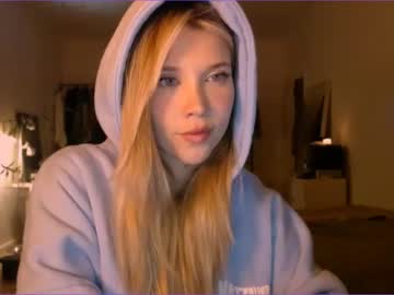 girl cam all day bitter_moon image #3364684