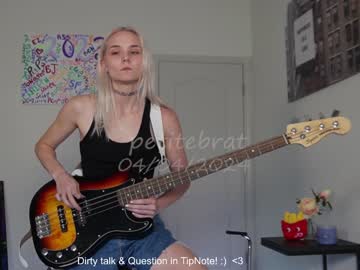 girl cam all day petitebrat image #6718154