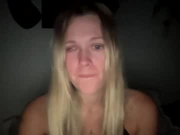 girl cam all day beachbabi image #9370487