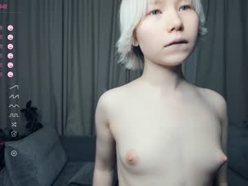 girl cam all day silvergloss image #5859405
