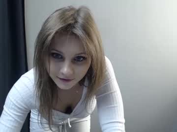 girl cam all day relax_nina image #215851