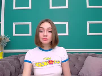 girl cam all day adelewilson__ image #1005513