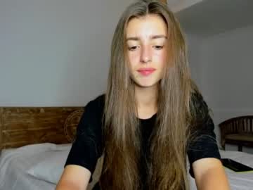 girl cam all day coy_amina image #1522265