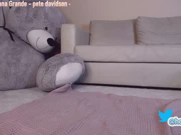 girl cam all day hollyextra image #439401