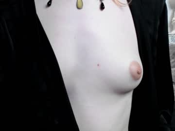 girl cam all day eleanor_morte image #2392740