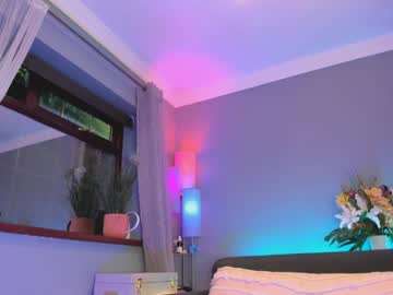 girl cam all day littlee33 image #7191141