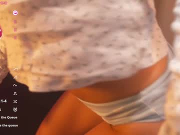 girl cam all day lucie_beltran image #9339500