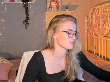 girl cam all day linellali image #2483438