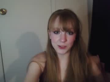 girl cam all day littlehelokitty image #2396058