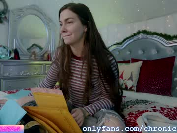 girl cam all day chroniclove image #809072