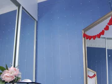girl cam all day kriskras__ image #7999072