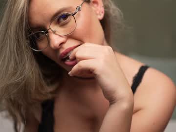 girl cam all day brandywhite image #3557099