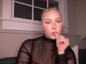 girl cam all day novavangogh image #7827103