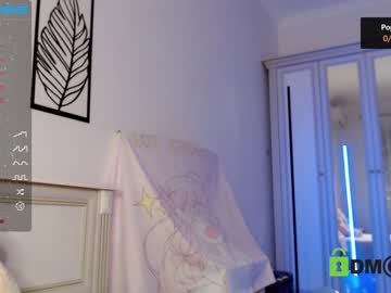 girl cam all day small_blondee image #3423056