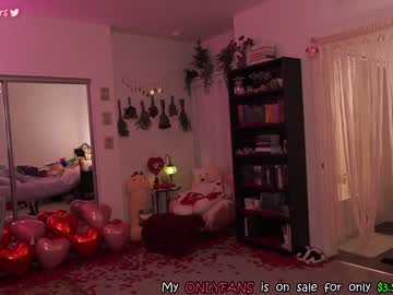 girl cam all day evelynpiers image #3743784