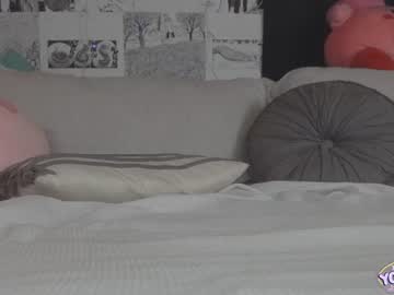 girl cam all day yogendub image #1842370