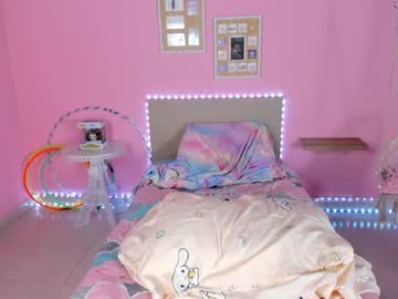 girl cam all day little_effy18 image #2667413