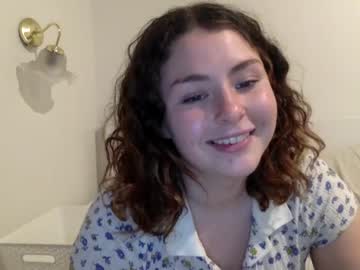 girl cam all day lloco4coco image #2290520