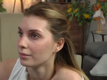 girl cam all day refined_style image #8221970