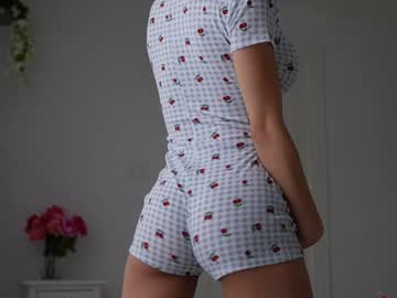 girl cam all day littlegreekflower image #9136961