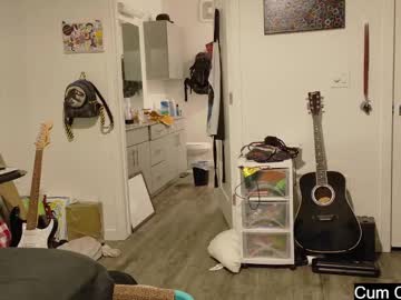 girl cam all day gomoreup image #9009411