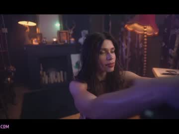girl cam all day lucieoude_ image #1987145