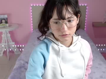 girl cam all day little_effy18 image #1014845