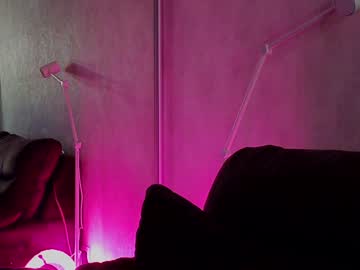 girl cam all day tia__moon image #9189395