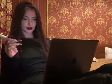 girl cam all day bmwm5f90 image #9472698