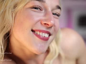 girl cam all day emily_fox_official image #2135859