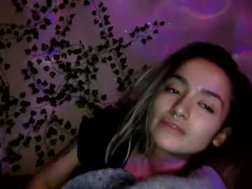 girl cam all day trippyhippieex image #1621352